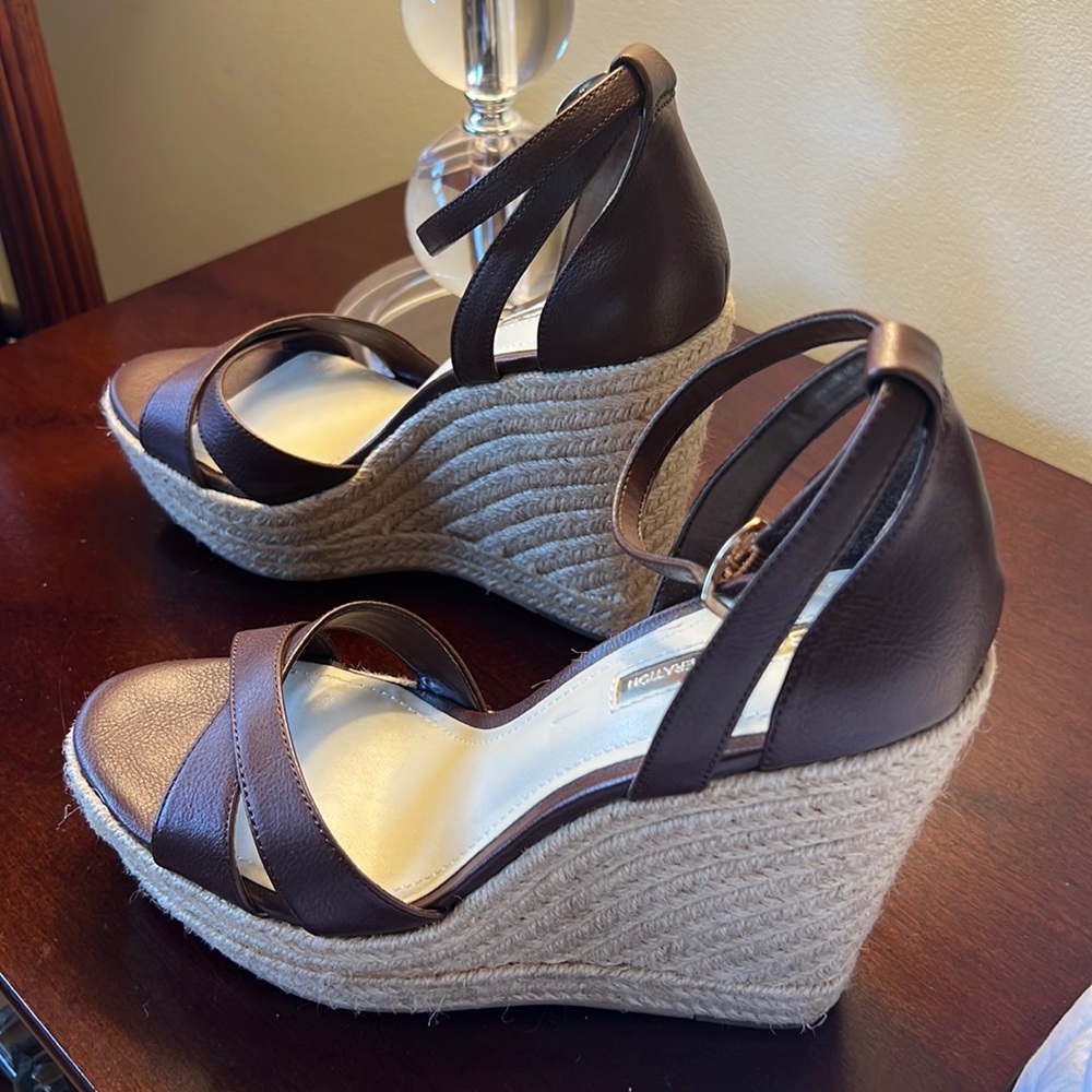 BCBGeneration Straw wedge brown leather very high approximately 5”